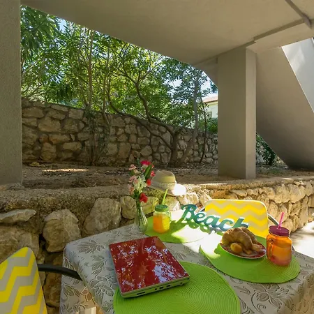 Apartments Villa Daniela Novalja Exterior photo
