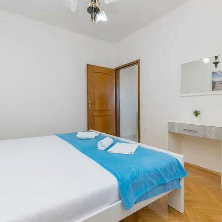 Apartments Villa Daniela Novalja Exterior photo
