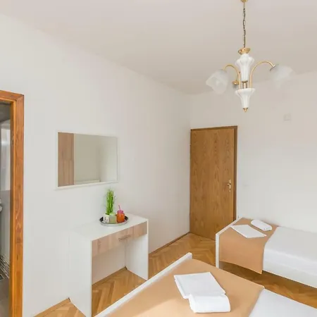 Apartments Villa Daniela Novalja Room photo