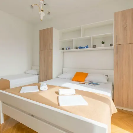 Apartments Villa Daniela Novalja Room photo