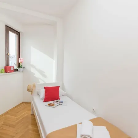 Apartments Villa Daniela Novalja Room photo